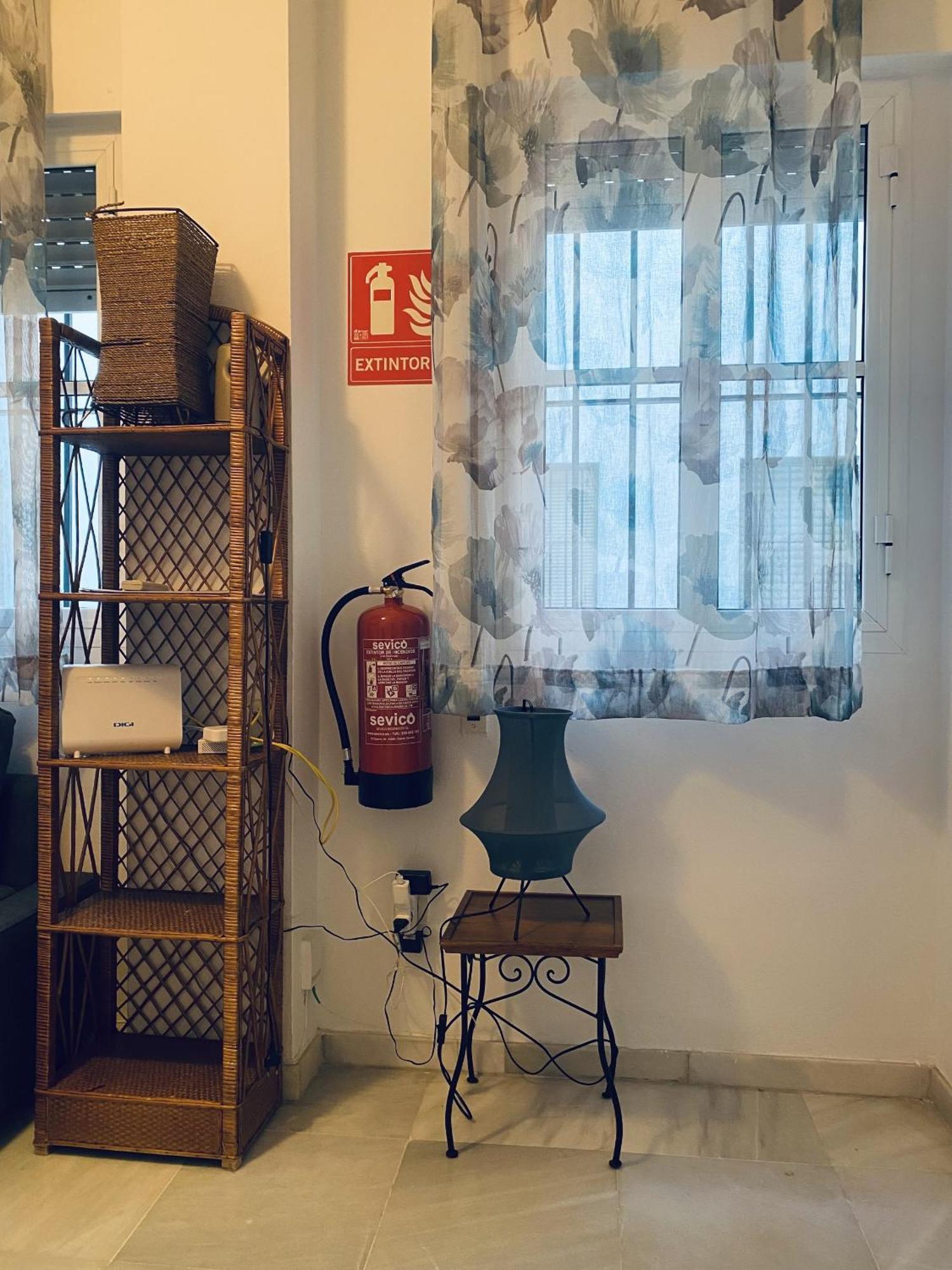 Luminoso Y Amplio Apartamento En El Centro Historico De Sevilla Eksteriør billede